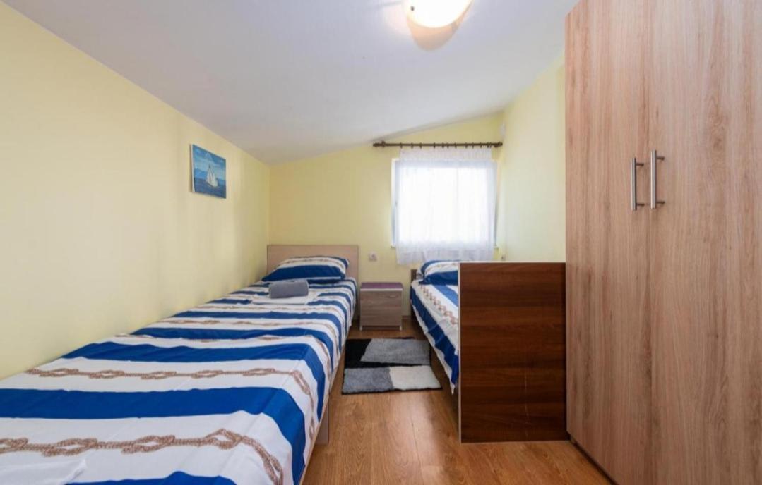 Apartman Zlata Vir Kültér fotó