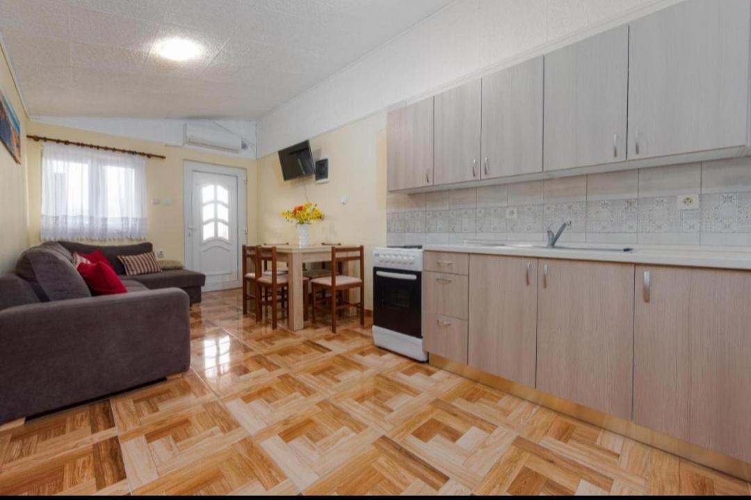 Apartman Zlata Vir Kültér fotó